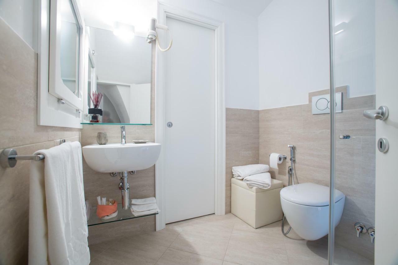 La Finestra Sul Convitto B&B Lecce Kültér fotó